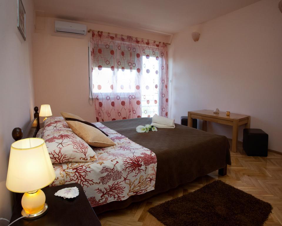 Apartments Beautiful Sandy Beach سبليت الغرفة الصورة